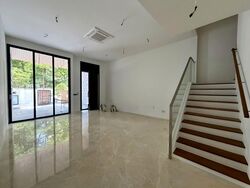 Simon Lane (D19), Terrace #536340491